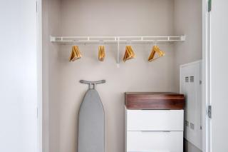 St w WD Gym nrT Iconic Boston landmarks BOS-526 - 2