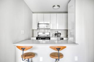 Kips Bay 2BR w Doorman Gym nr 5th Av shops NYC-654 - New York - 5
