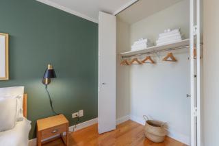 Midtown 1BR w Gym Roof Pool nr Broadway NYC-384 - 1