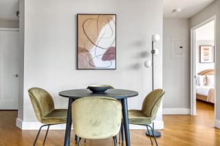 UES 2BR w DM Elevator Gym nr Central Park NYC-918 - 5