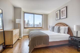 UES 2BR w DM Elevator Gym nr Central Park NYC-918 - 4