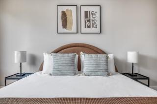 UES 2BR w DM Elevator Gym nr Central Park NYC-918 - New York - 1