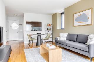 Midtown 1BR w DM Elevator Gym nr Times Sq NYC-798 - 9