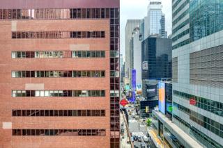 Midtown 1BR w DM Elevator Gym nr Times Sq NYC-798 - 7
