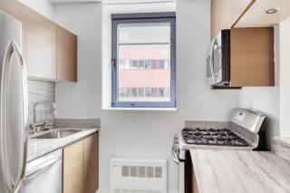 Midtown 1BR w DM Elevator Gym nr Times Sq NYC-798 - 5