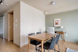 Queen Anne 1br w gym wd lounge roof deck SEA-577 - 4