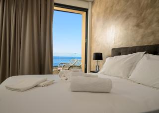 Olive Green Studios and Apartments - Plomarion - 4