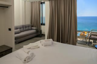 Olive Green Studios and Apartments - Plomarion - 3