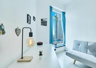Luxury 1BR Apartment - 1 Min to Burj Khalifa in The Heart of Downtown -The Lofts Tower - 8