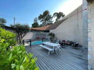 Jolie villa à quelques pas du centre-ville. - Nimes - 8