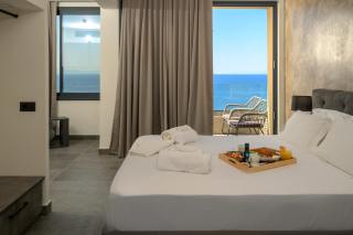 Olive Green Studios and Apartments - Plomarion - 9