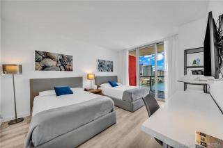 Hallandale Miami Apmt 3 Beds - Hallandale Beach - 0