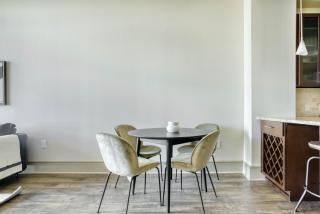 Downtown 1br w gym wd deck nr 6th St bars ATX-10 - Austin - 6