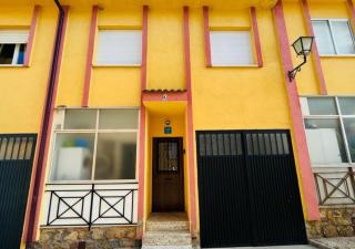 CASA LOS PILARES - San Bartolomé de Pinares - 0