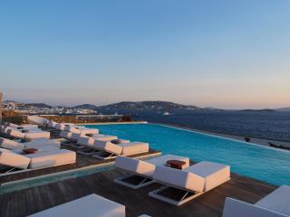 Kouros Hotel & Suites - Mikonos - 1