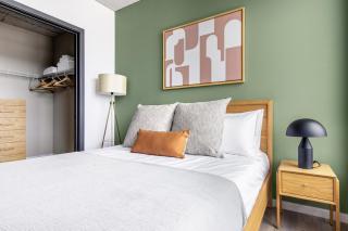 W Loop 1BR w Pool Gym nr Fulton Mkt CHI-298 - 3