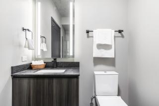 W Loop 1BR w Pool Gym nr Fulton Mkt CHI-295 - Chicago - 3