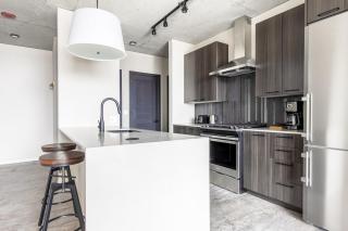 W Loop 1BR w Pool Gym nr Restaurant Row CHI-297 - 6