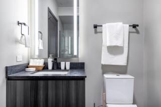 W Loop 1BR w Pool Gym nr Fulton Mkt L CHI-291 - 1