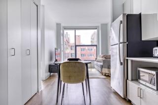 W Loop Studio w Gym Pool in heart of Greektown CHI-532 - Chicago - 5
