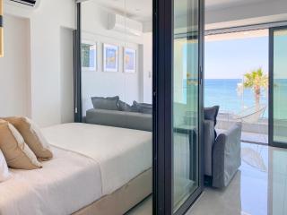 Phaedrus Living: Marina Sea View Flat 214 Emerald - 9