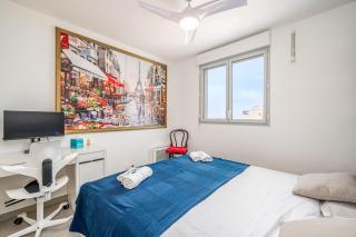 Juan Les Pins Two Bed Apt Beach Access - Antibes - 2