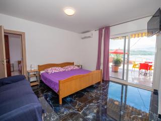 Apartment Vinka-3 by Interhome - 8
