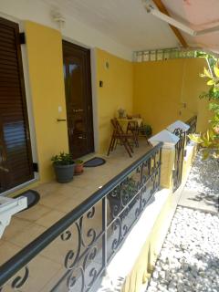 Angela's Cute Apartment (A/C, WiFi, Little Garden) - Análipsis - 6