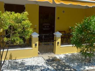 Angela's Cute Apartment (A/C, WiFi, Little Garden) - Análipsis - 8