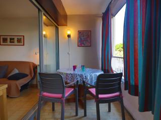 Studio cabine 25m² à Sète avec loggia, exposition est et parking sécurisé à proximité de la plage. - FR-1-472-122 - Sète - 0