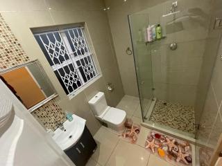 Illovo Beach house - 4