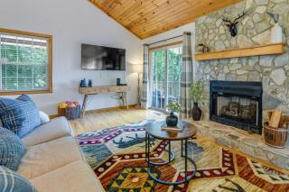 Maggie Valley Vacation Rental with Hot Tub - Maggie Valley - 5