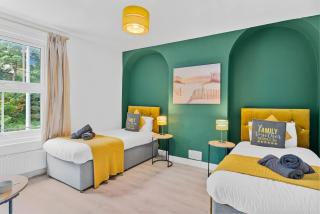 Pristine House - Sleeps 10 - Amazing Location - 4