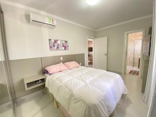 451 - Lindo Apartamento de 3 dormitórios na praia de Bombas - Bombinhas - 4