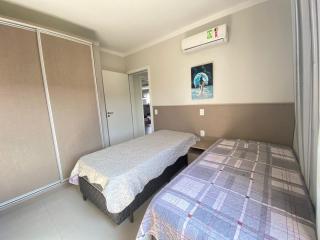 451 - Lindo Apartamento de 3 dormitórios na praia de Bombas - Bombinhas - 2