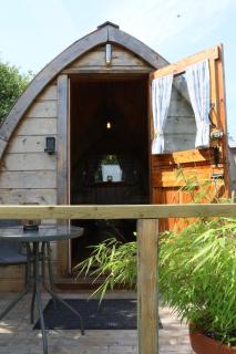 Knapp Farm Glamping Puki Pod - 1