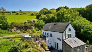 Finest Retreats - Red Kites Retreat - Eglwys-Fâch - 0