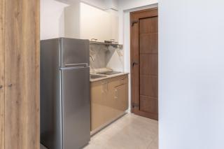 Sunshine Rooms and Suites - Nea Vrasna - 5