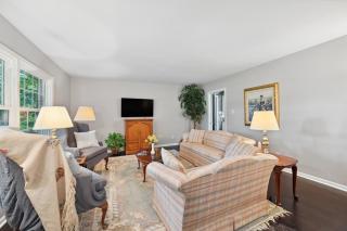 Greensboro Golf Getaway - 9 Mi to Downtown! - 6