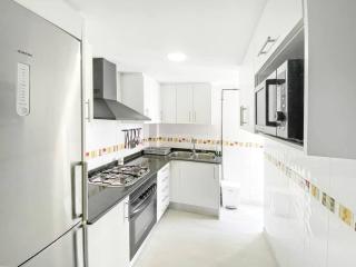 Elegant 4 beds near train station upto 10 Pax - Castellón de la Plana - 5