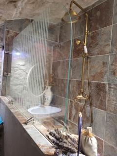 Grange Voutée avec jardin - 9