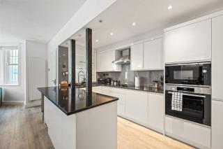 Stunning 3 bed 2 bathroom BASEMENT flat in earls court, London - Londres - 7