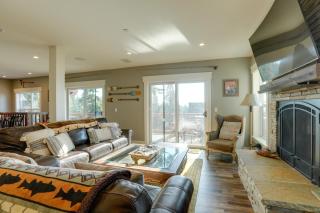 Lake Tahoe Views and Hot Tub Stunning Luxury Home! - Carnelian Bay - 6