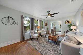 The Pinewood House - Waco - 1