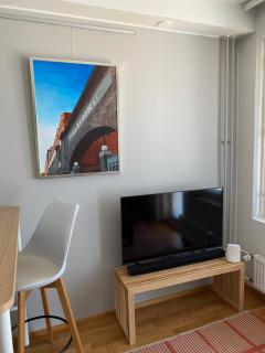 Rauhallinen asunto, sauna ja iso parveke - raitiovaunureitin varrella - 5