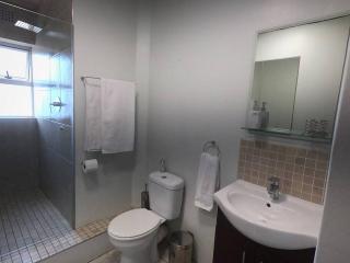 16 Serenity Studio - Dolphin Bay - 2