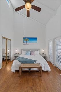 Beach Blessing a 2 bedroom 2.5-bathroom townhouse that sleeps up to 10 in Miramar Beach, FL - Destin - 3