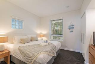 Poolside luxury on Hastings St 212 - Noosa Heads - 3