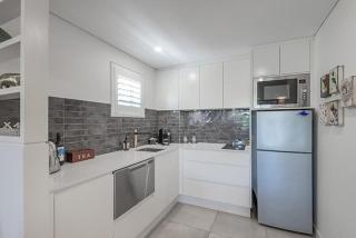 Luxury in the Heart of Hastings street 628 - 4