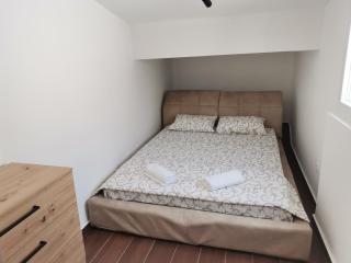 Gato - Budva - 2